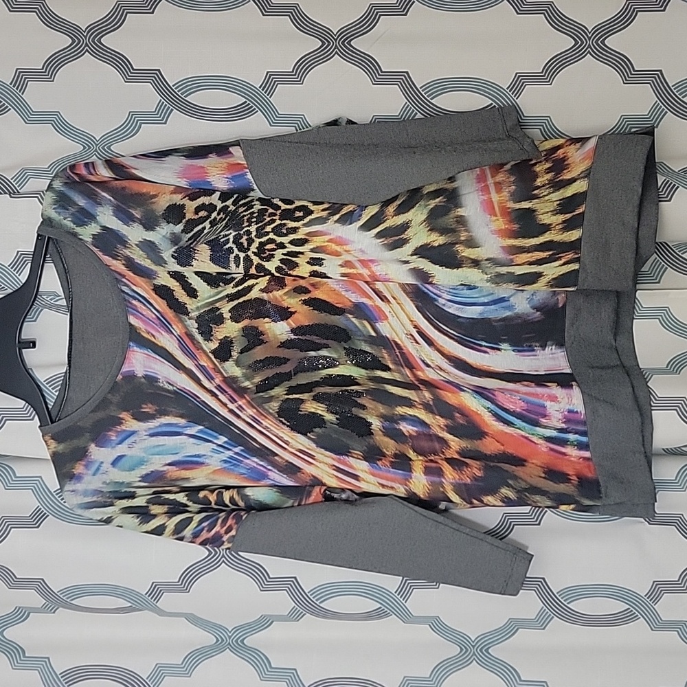 Multicolored top with long sleeves Size 1X